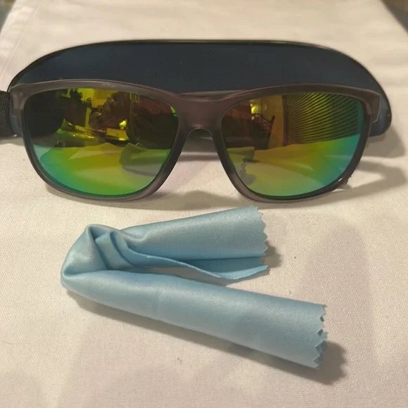 REEBOK RBOP 2103 matte black plastic frames, pink/gold lens.Comfort nose pads - Picture 9 of 9